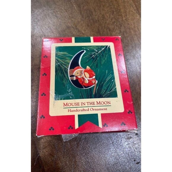Vintage Hallmark Mouse to the Moon handcrafted ornament 1986 Christmas Holiday - Picture 1 of 6